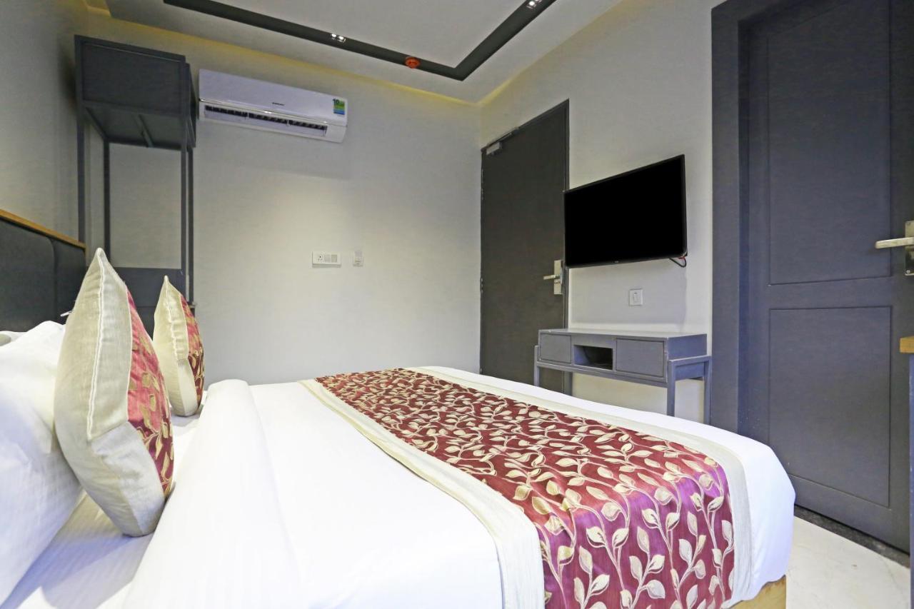 ניו דלהי Hotel Apple Villa - Near Delhi Airport With Free Airport Transsfer מראה חיצוני תמונה