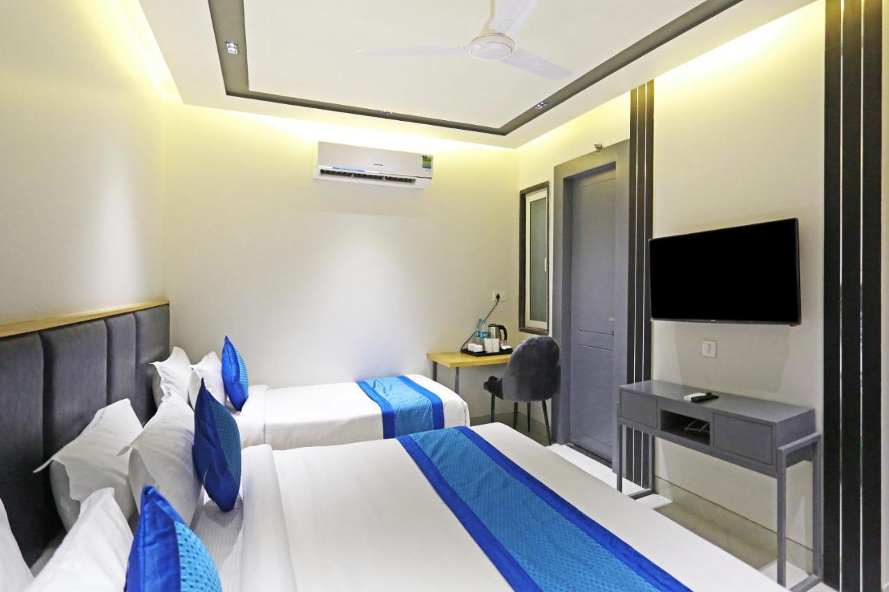 ניו דלהי Hotel Apple Villa - Near Delhi Airport With Free Airport Transsfer מראה חיצוני תמונה